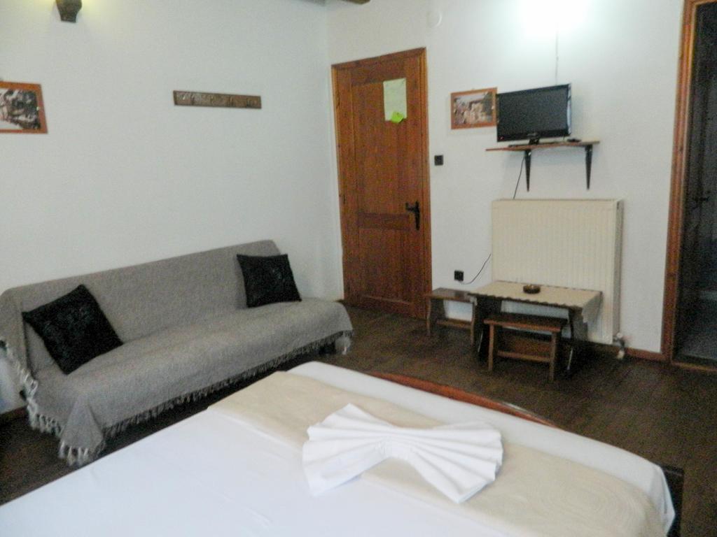 Guesthouse Klearchos Palaiós Panteleímonas Eksteriør bilde
