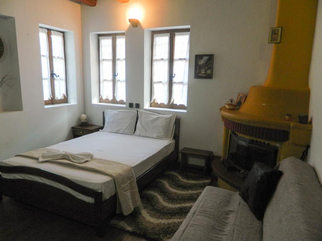 Guesthouse Klearchos Palaiós Panteleímonas Eksteriør bilde
