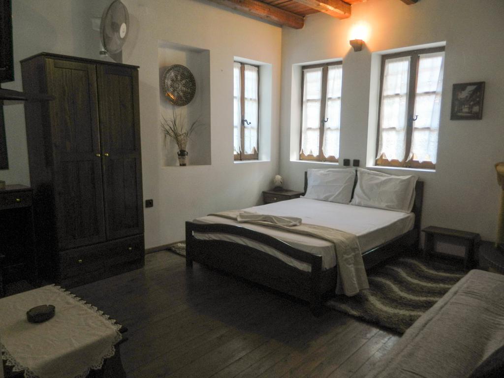 Guesthouse Klearchos Palaiós Panteleímonas Eksteriør bilde