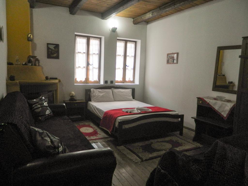 Guesthouse Klearchos Palaiós Panteleímonas Eksteriør bilde