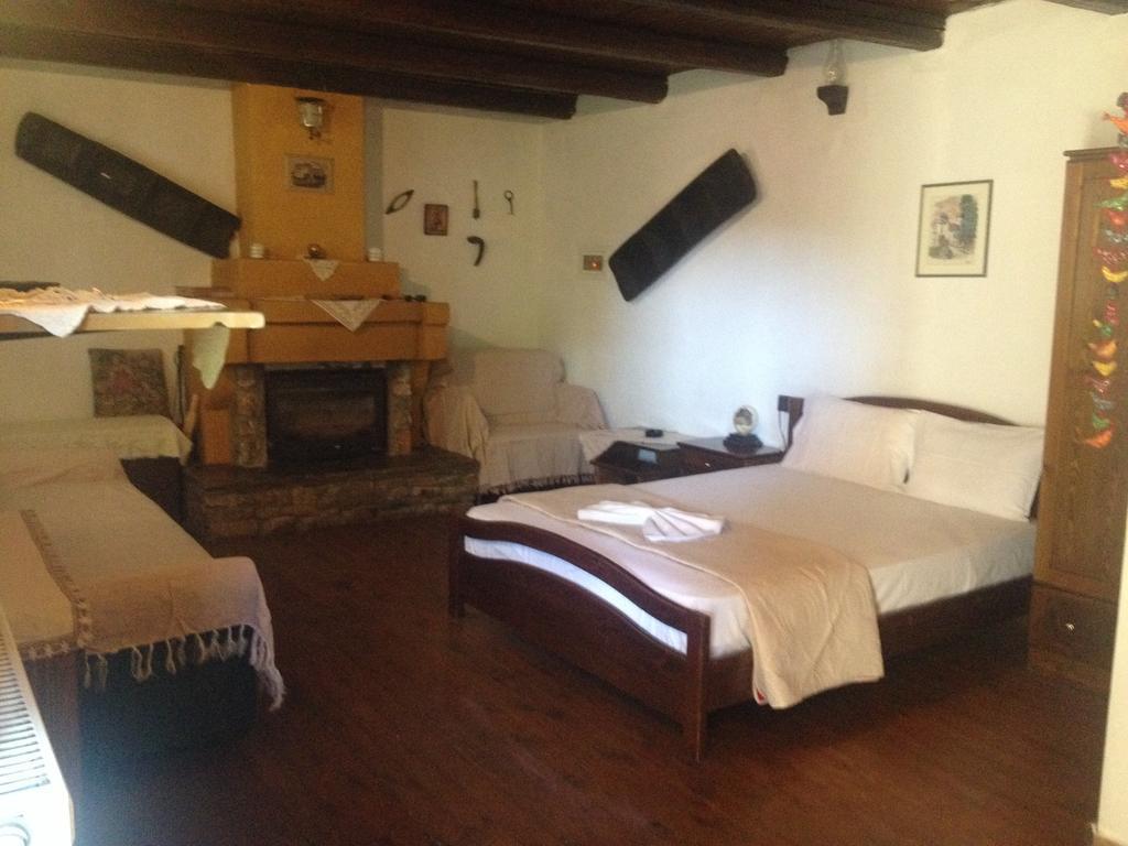 Guesthouse Klearchos Palaiós Panteleímonas Eksteriør bilde